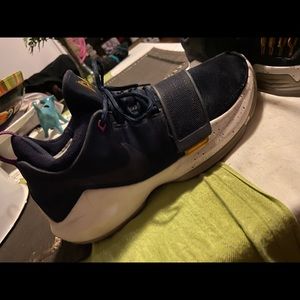 Nike pg 2 “the bait”